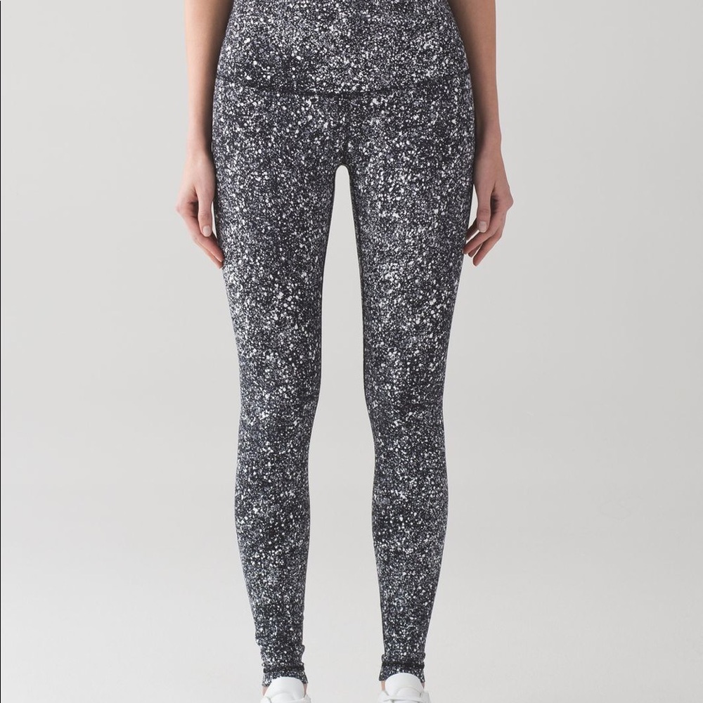 Lululemon Wunder Under 28”